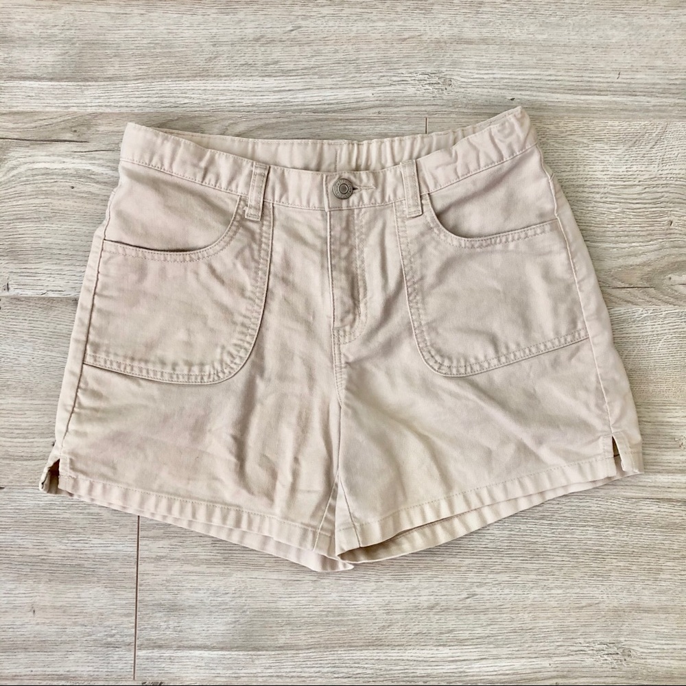 NWOT Gap Khaki Shorts